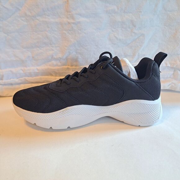 Calvin Klein KC Cecyle Black White Sneaker Athletic Shoe Women's 9.5M New In Box - Picture 8 of 15